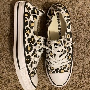 Leopard converse 6 1/2